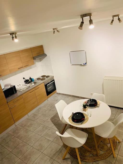 Tres Belle Maison D'hote De 2 A Obourg Appartement Mons