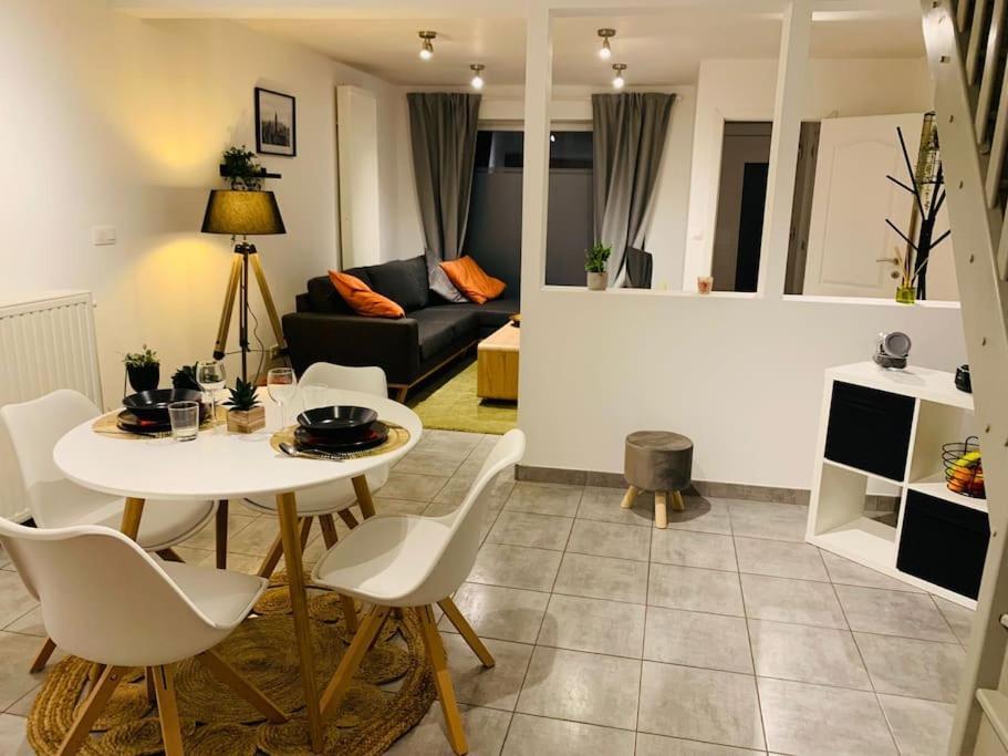 Tres Belle Maison D'hote De 2 A Obourg Appartement Mons